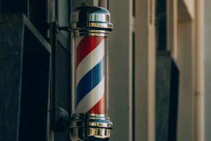 Traditional barber pole
