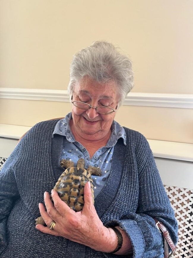 Donna’s animal rescue visits Hunters Creek Care Home
