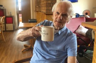 How Care Homes Help Reduce Loneliness During the Winter Months