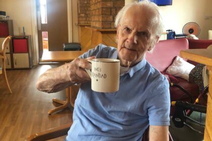 How Care Homes Help Reduce Loneliness During the Winter Months