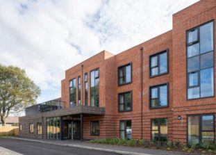 Beeston Rise, Beeston
