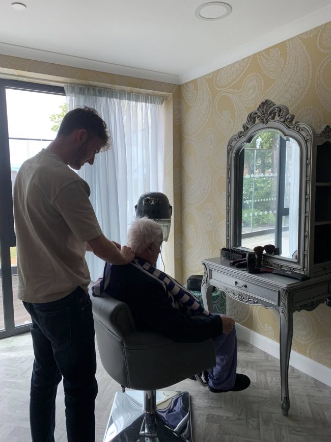 Richard House Care Home Welcomes Dementia-Friendly Barbers as Part of Inclusive Care at Tanglewood