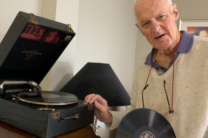 Derek’s Gramophone Fills Sleaford Hall with Nostalgic Joy