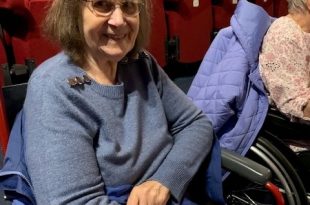 Sleaford Hall Care Home Residents Enjoy a Wonderful Trip to the Little Theatre