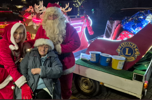 101-Year-Old Toray Pines Resident Meets Santa for the First Time