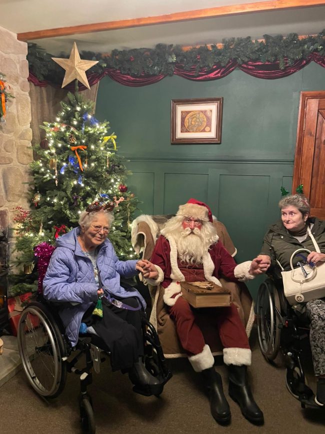 Sleaford Hall residents enjoy magical christmas experience at Rand Farm Park