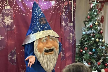 Magic, Laughter, and Festive Fun: Sandpiper Residents enjoy spectacular Aladdin pantomime