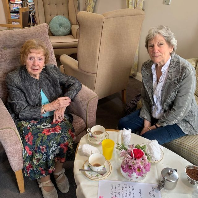 Mums Honoured at Heartwarming Mother’s Day Afternoon Tea at Abbey Wood Lodge