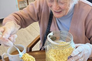 Richard House Hosts Egg-citing Easter Bake Off with Community Celebration