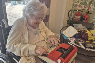 VE Day Celebrations Bring History, Reflection and Community Spirit to Trent Bridge Care Home