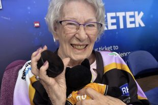Beeston Rise Helps Resident Relive Cherished Memories with Special Ice Hockey Trip