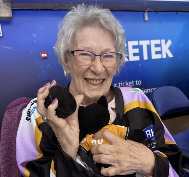 Beeston Rise Helps Resident Relive Cherished Memories with Special Ice Hockey Trip