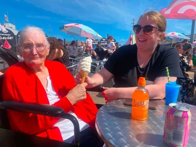 Richard House Residents Enjoy Memorable Day Trip to Skegness