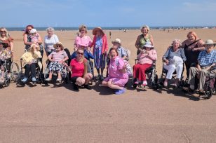 Toray Pines Residents Enjoy Nostalgic Day Trip to Skegness