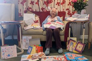 Gwen celebrates her 102nd birthday with more than 400 cards from around the world
